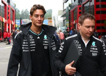 George Russell’s Future in Jeopardy? Mercedes F1 Exit Clauses Ignite Controversy Ahead of 2026!