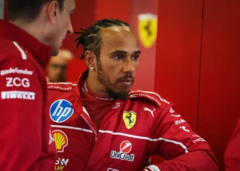 Star Drivers Abandon Mexico City GP Practice: Hamilton, Verstappen, and Norris Leave Rookies to Shine!