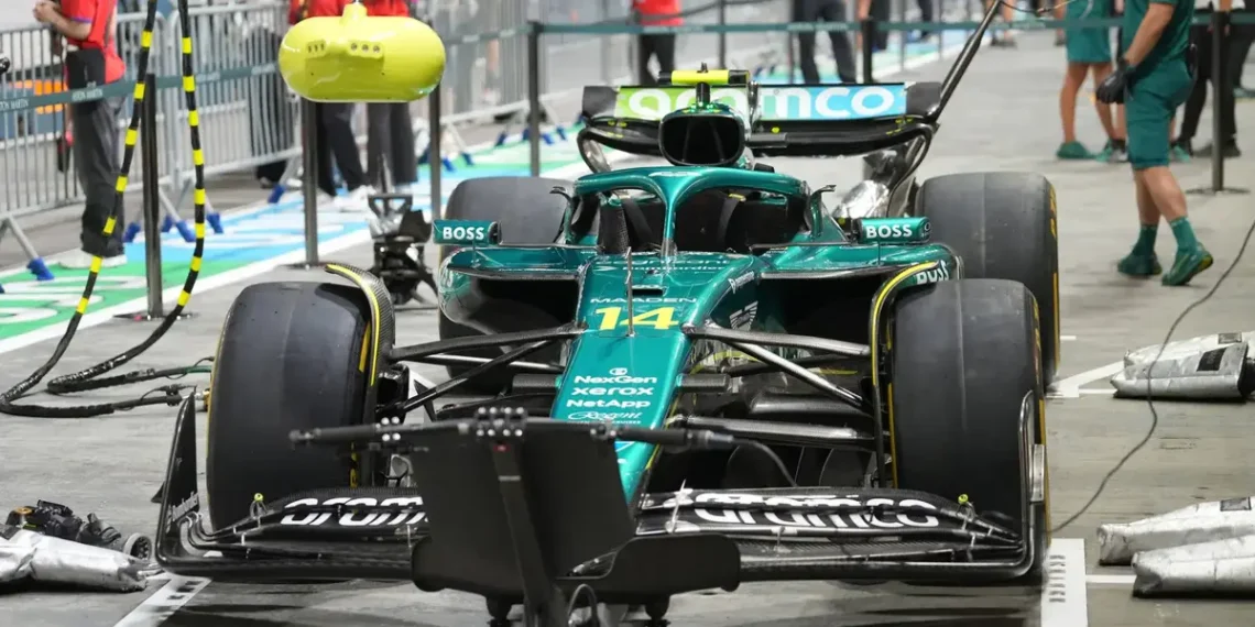 Fernando Alonso Shatters Records with Stunning Fastest Time in Singapore Grand Prix Practice!