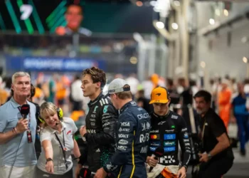 Oscar Piastri EXPLODES in F1 Singapore GP: Controversial Lando Norris Incident Sparks Fury!