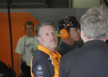 Zak Brown’s Stunning Apology: McLaren CEO Admits Blame After Formula 1 Crash Controversy!