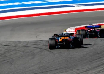 Lando Norris Slams F1’s ‘Silliest Rule’ After Intense Charles Leclerc Overtake Battle!