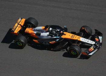 Oscar Piastri’s Shocking Impact: How He Sabotaged George Russell’s F1 US GP Dreams