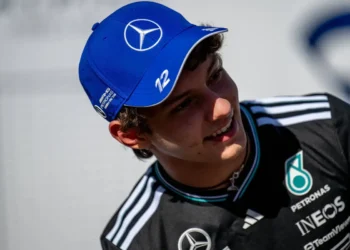 Kimi Antonelli’s Frustration Erupts: Inside the Dramatic Mercedes Meeting That Changed Everything!