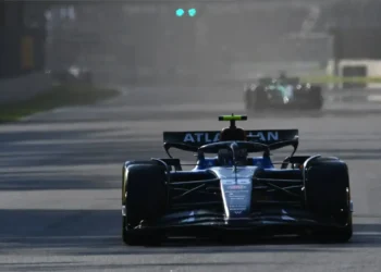 Carlos Sainz Slams “Disproportionate” Penalty After Controversial Austin Clash Ahead of Mexico GP