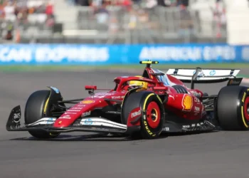 Hamilton Slams Ferrari: “SF-25 Slid Too Much, I Can’t Race Like This!