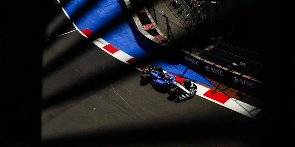 Shockwaves at Mexico GP: Alex Albon Crashes Out in Heart-Stopping Q1 Elimination!