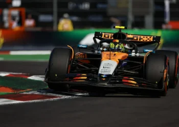 Lando Norris Shines as Oscar Piastri Struggles in Thrilling F1 Mexican Grand Prix Qualifying!