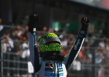 Mystery Unveiled: Did McLaren’s Lando Norris Just Spill Secrets to Help Oscar Piastri?