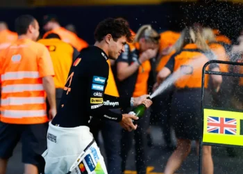 Lando Norris Laughs Off Mexico GP Fans’ Boos After Historic Victory – A Bold Response!
