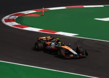 Lando Norris Shocks F1 World by Ditching Delta Time, Dominates Mexican Grand Prix Victory!