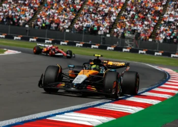 Lando Norris Defies Odds to Seize Championship Lead in Thrilling F1 Comeback!