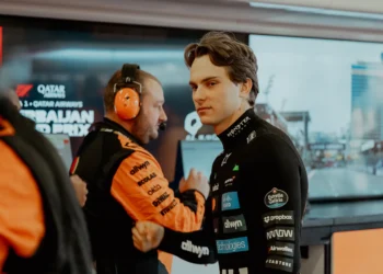 Piastri’s Explosive Accusation: Norris Faces Fallout After Controversial Singapore GP Maneuver!