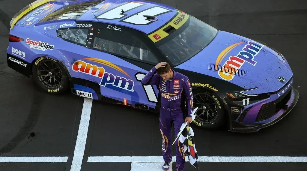 Denny Hamlin Crowned NASCAR’s Mental Titan: How He Thrives on Hate to Achieve Greatness