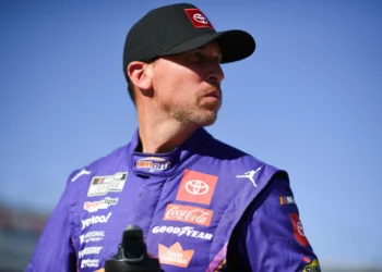 Denny Hamlin’s Controversial Strategy Could Make or Break JGR’s Playoff Dreams at Talladega!