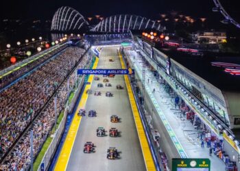 F1 Singapore Showdown: Drivers Lose 5kg in Intense Battle of Endurance Under the Lights!
