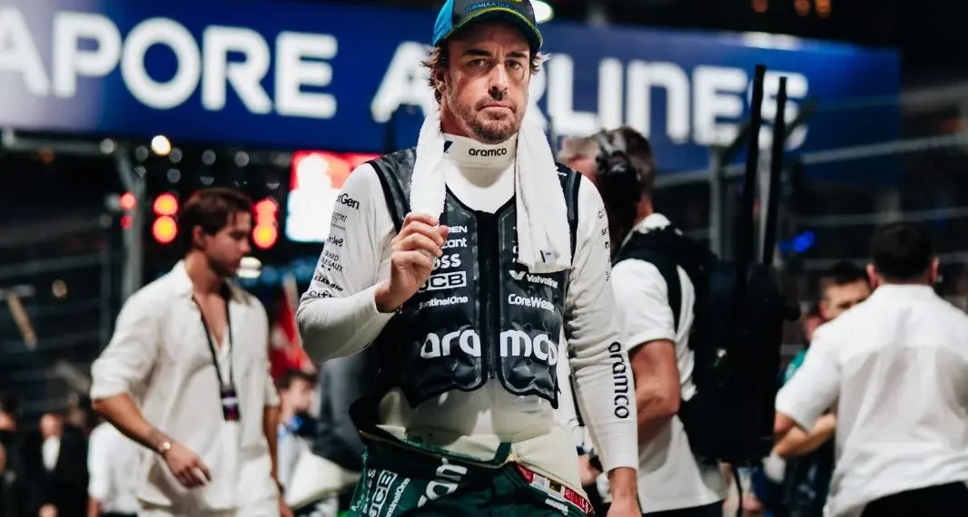 Fernando Alonso’s Fiery Rant: Hamilton’s ‘Unsafe’ Ferrari Sparks Controversy in Singapore GP!