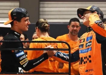 Lando Norris Declares Controversial Clash with Oscar Piastri Just “Good Racing” at Singapore GP!