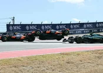 Red Bull Blames Fernando Alonso for Shocking McLaren Crash Chaos at USGP Sprint!