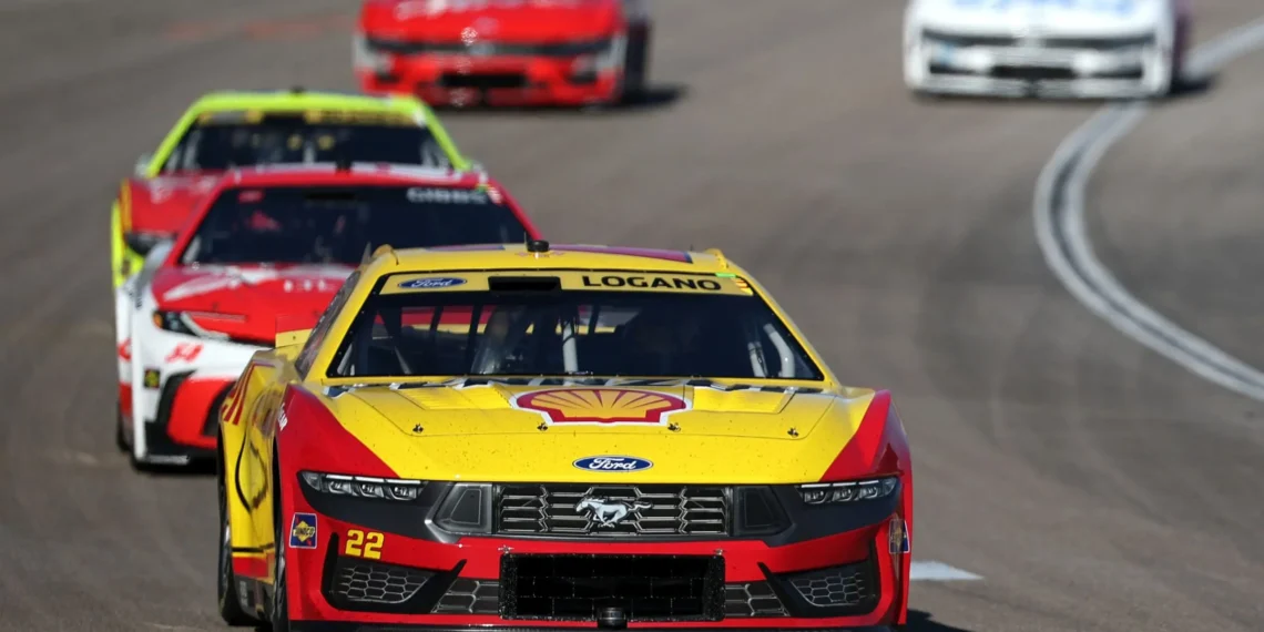Joey Logano’s Heart-Stopping Gamble Leaves Him 24 Points from NASCAR Playoff Glory: A Must-Win Battle!