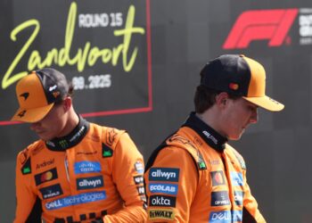 McLaren Faces Crucial Decision: Back Oscar Piastri or Risk Losing F1 Championship Glory!