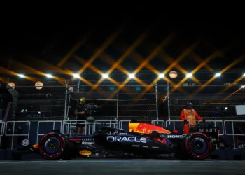 Max Verstappen Dominates Singapore GP FP3 Amidst Lawson’s Shocking Crash Chaos!