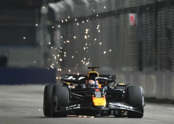 Red Bull’s Bold Strategy: Verstappen Reveals Secrets to Overtaking McLaren’s Dominance!