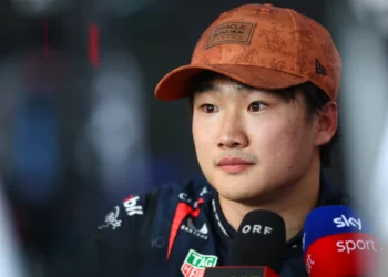 Tsunoda EXPLODES at Lawson’s SHOCKING Qualifying Tactics in F1 US GP Showdown!