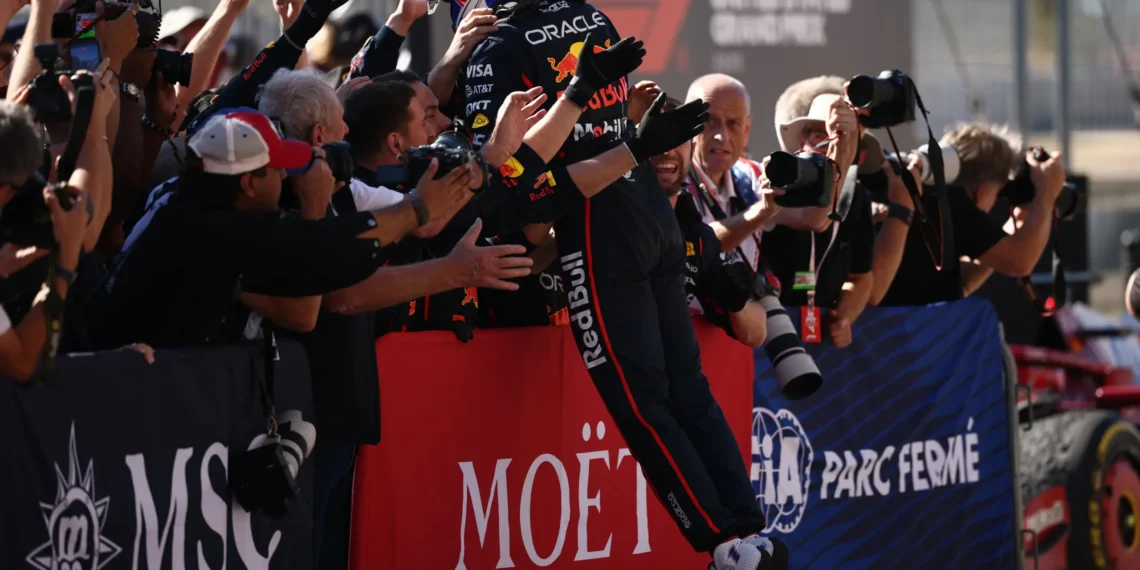 Max Verstappen’s Psychological Edge: The Thrilling F1 Title Race Heats Up!