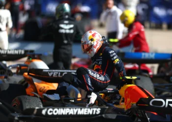 Yuki Tsunoda Takes Historic Honda F1 Car for Epic Drive at Mexican Grand Prix Showdown!