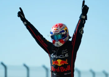 Max Verstappen’s Astonishing Comeback: Is He Poised to Snatch the F1 Title from McLaren?