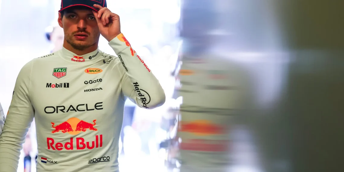 Max Verstappen’s Championship Hopes Ignite as McLaren’s Piastri Crumbles Amidst ‚Papaya Rules‘ Chaos