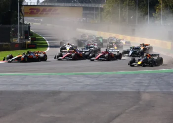 Hamilton’s Frustration Boils Over as Verstappen Masterfully Navigates Controversial Penalty Drama