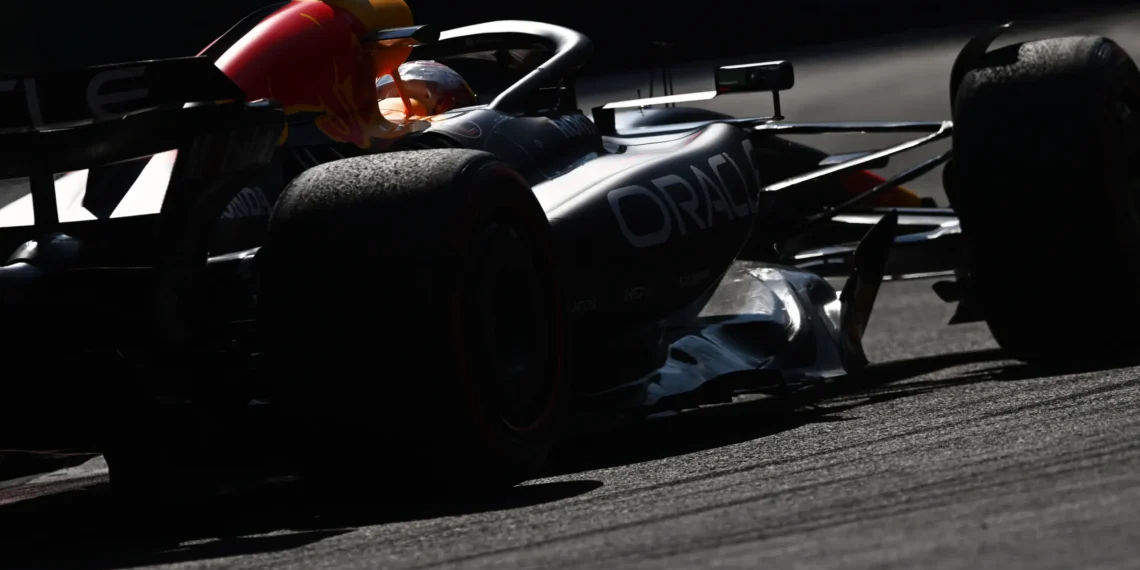 Verstappen’s Epic Comeback: A Masterclass on Soft Tires Echoes Schumacher’s 1998 Glory!