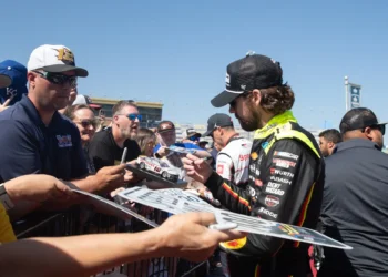 Ryan Blaney Reveals Roger Penske’s Shocking Winning Philosophy: Teammates First, Ego Last!