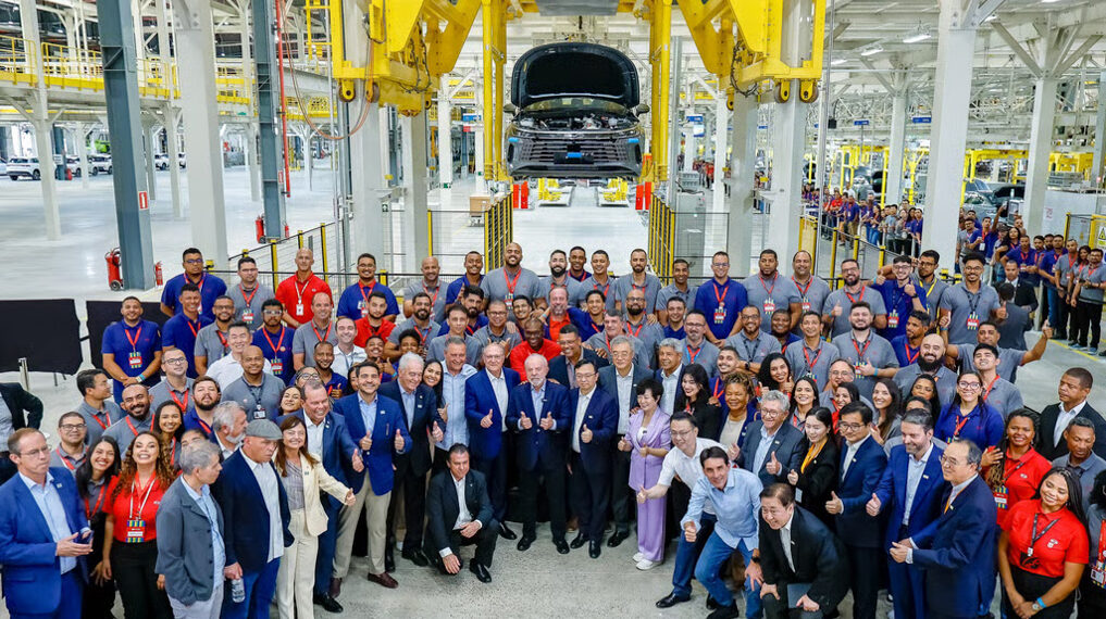 BYD inaugura no Brasil a maior fábrica da América Latina