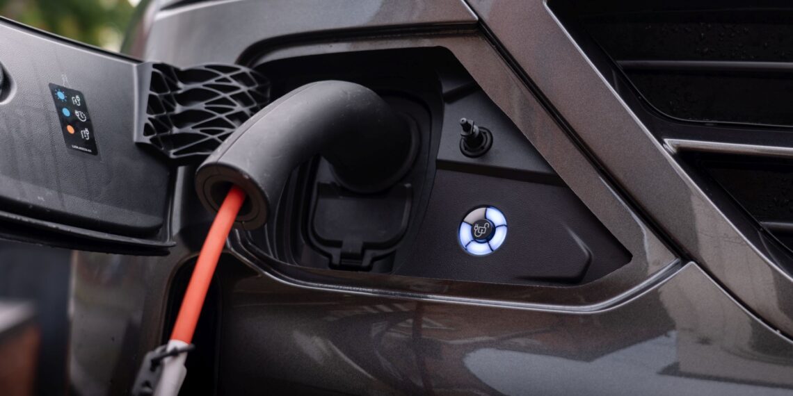 Alemanha reintroduz incentivos para elétricos