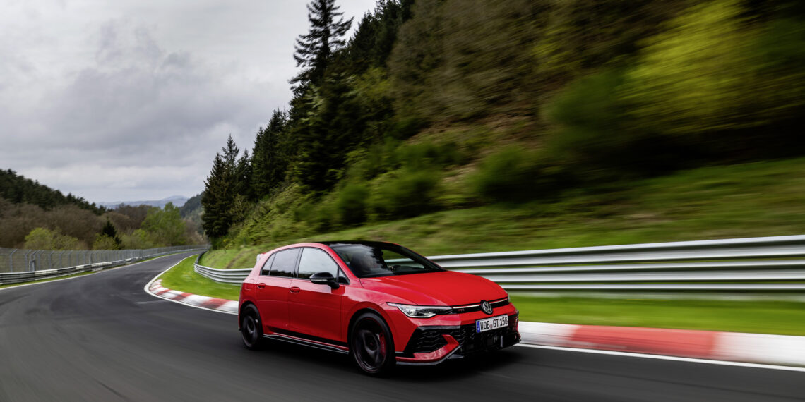 VW Golf GTI Edition 50 em Portugal por €64 434