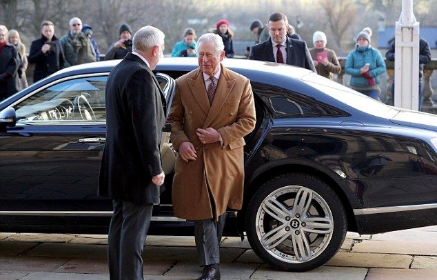 Bentley Mulsanne utilizado por Carlos III de Inglaterra vai a leilão