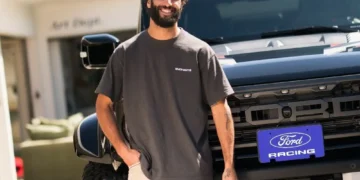 Daniel Ricciardo Surges to $194 Million Fortune, Outshining F1 Rival Oscar Piastri in Wealth Rankings