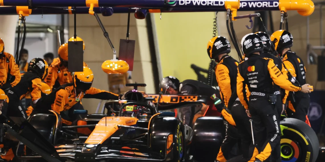 McLaren defies pressure: equal treatment for drivers as Verstappen closes in on title