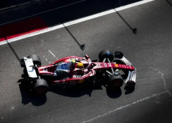 Lewis Hamilton’s Ferrari Future in Jeopardy: British Rival Poised to Claim His Seat!