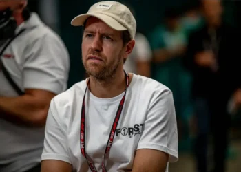 Sebastian Vettel Predicts Thrilling F1 Showdown: Lando Norris the Favorite, Can Verstappen Defy Odds?