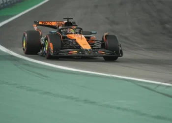 Oscar Piastri’s Championship Dreams Hang by a Thread After Brazil GP Heartbreak