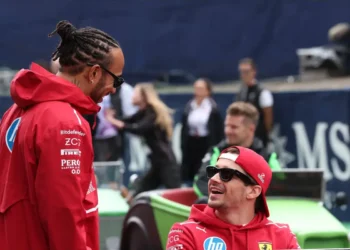 Ferrari’s Crisis Deepens: Villeneuve Warns Hamilton and Leclerc Will Take Elkann’s Words to Heart!