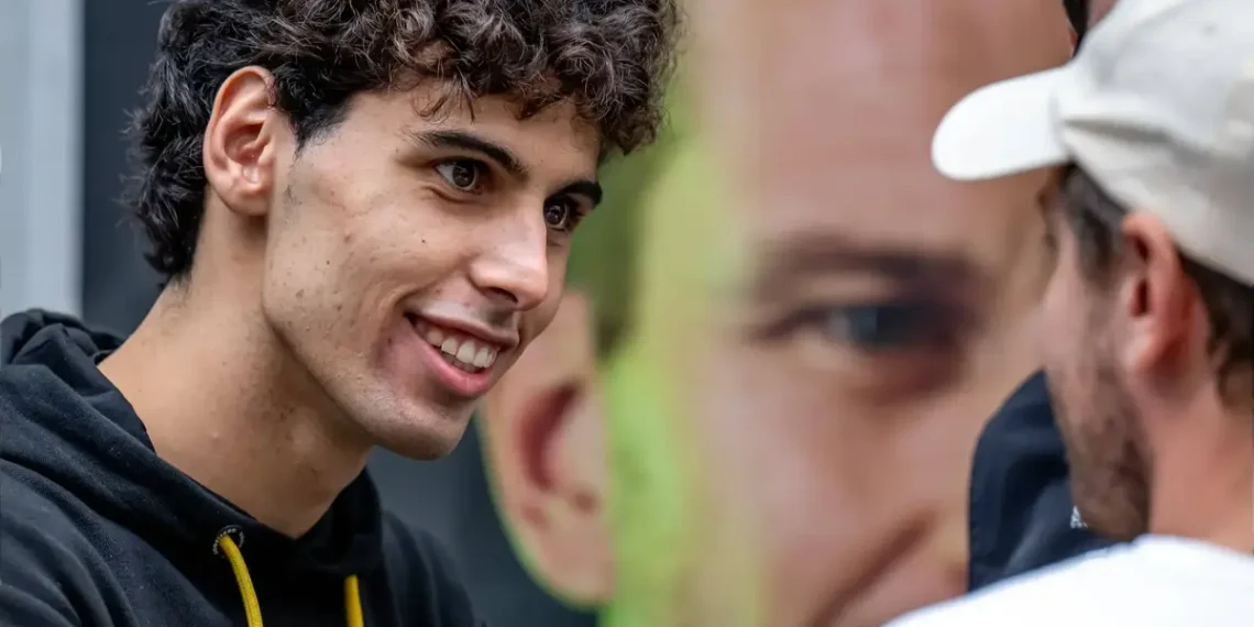 Controversial F1 Commentator Insults Gabriel Bortoleto’s Mother Live, Sparks Outrage!