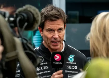 Toto Wolff Declares Max Verstappen’s F1 Title Hopes Doomed: „The Ship Has Sailed!