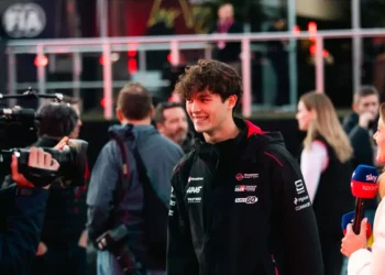Oliver Bearman: The Rising Star Ready to Replace Lewis Hamilton at Ferrari in 2027?