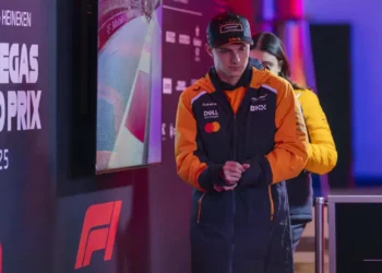 Oscar Piastri’s Epic Fightback: Can He Overcome 24-Point Deficit for Championship Glory?