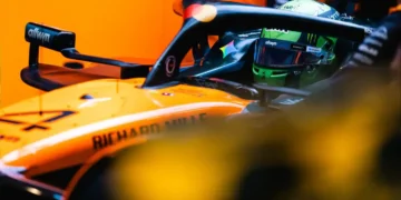 McLaren’s Las Vegas GP Hopes Hang by a Thread Despite Norris’ FP2 Triumph!